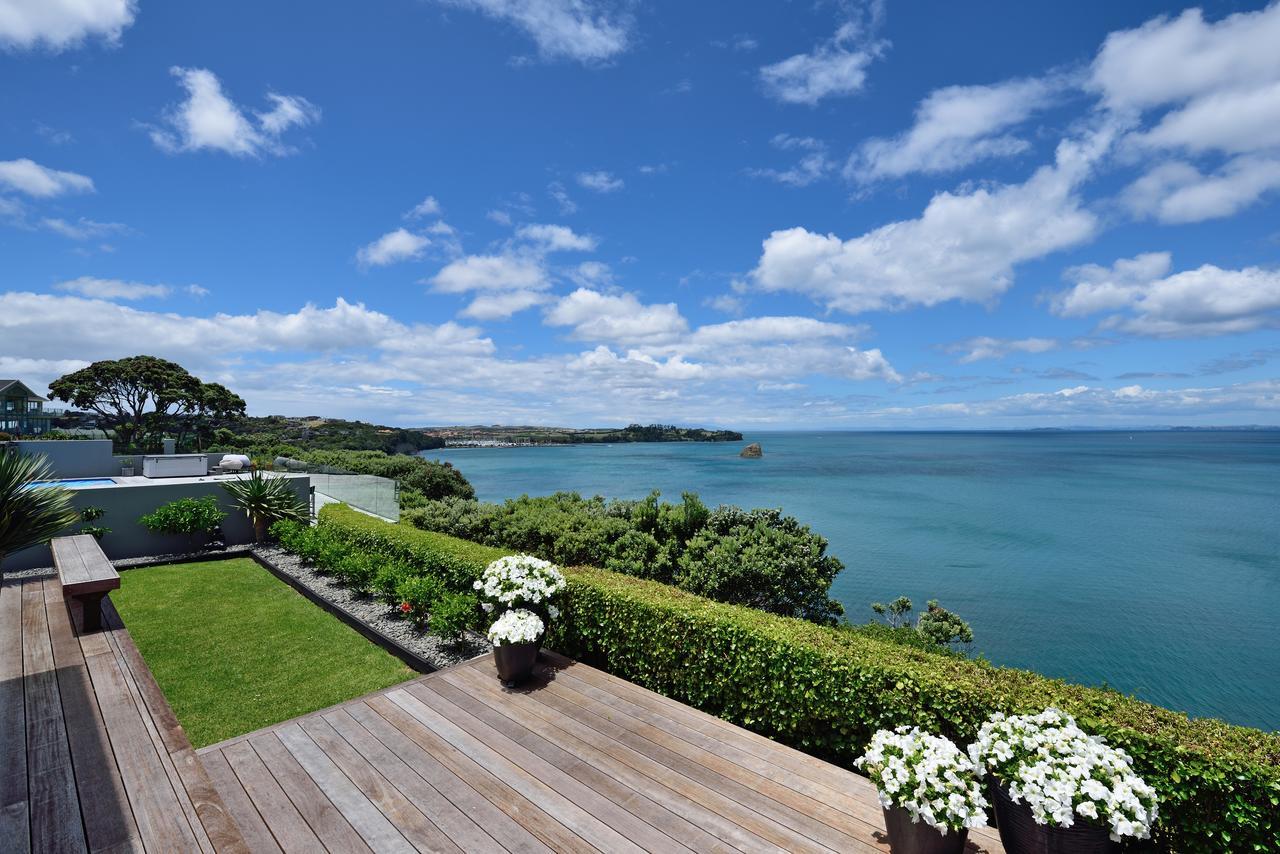 Luxury House With Clifftop Seaview Península de Península de Whangaparaoa Exterior foto