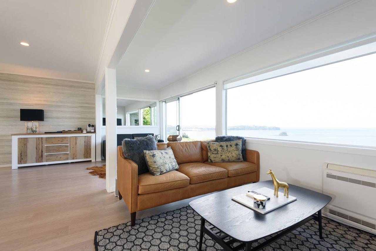 Luxury House With Clifftop Seaview Península de Península de Whangaparaoa Exterior foto
